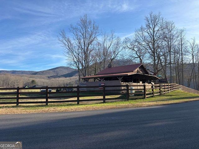 201 Mountainside Parkway, Ellijay, GA 30536