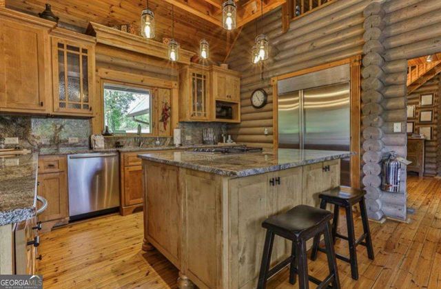 201 Mountainside Parkway, Ellijay, GA 30536