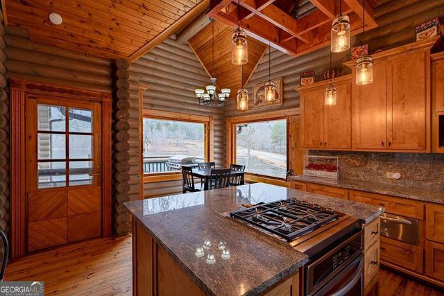 201 Mountainside Parkway, Ellijay, GA 30536