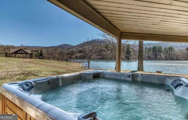 201 Mountainside Parkway, Ellijay, GA 30536