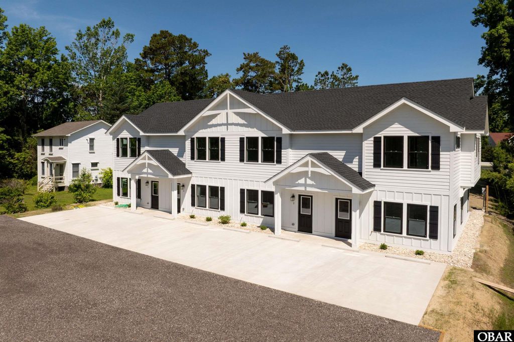 Image 1 of property listing at 517 Unit 2 Ananias Dare Street Unit#2, Manteo, NC 27954