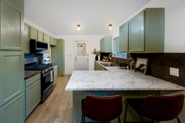 14594 Mill Creek Ln, Grass Valley, CA 95945