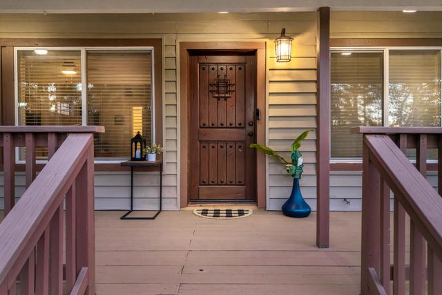 14594 Mill Creek Ln, Grass Valley, CA 95945
