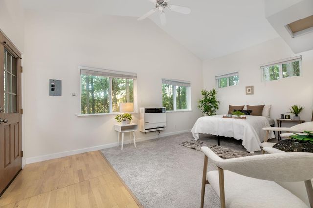 14594 Mill Creek Ln, Grass Valley, CA 95945