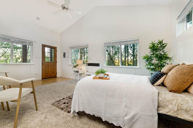 14594 Mill Creek Ln, Grass Valley, CA 95945