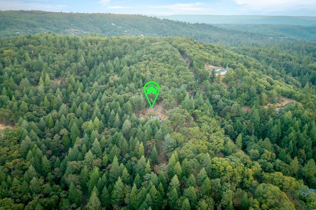 14594 Mill Creek Ln, Grass Valley, CA 95945