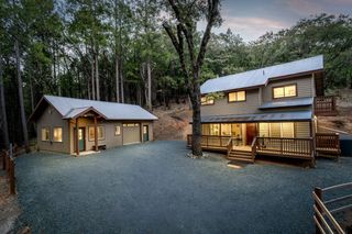 14594 Mill Creek Ln, Grass Valley, CA 95945
