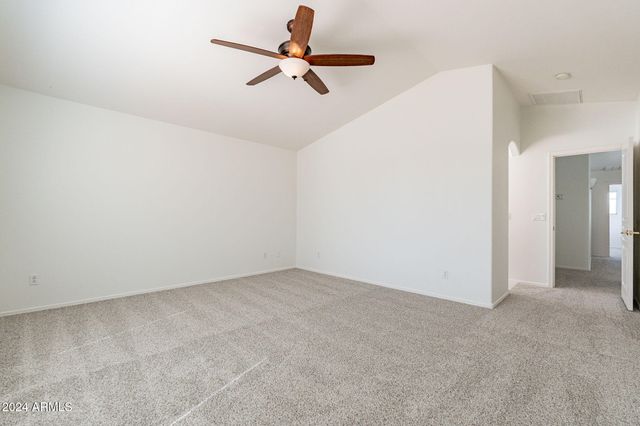 2741 E COWBOY COVE Trail, San Tan Valley, AZ 85143