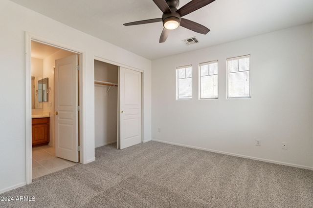 2741 E COWBOY COVE Trail, San Tan Valley, AZ 85143