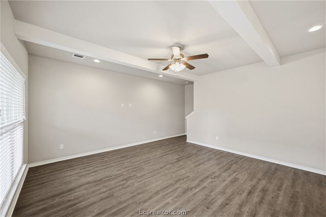 536 Momma Bear Drive, College Station, TX 77845