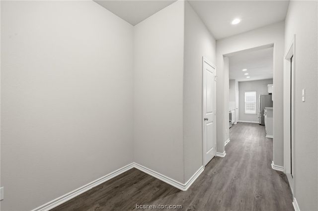 536 Momma Bear Drive, College Station, TX 77845