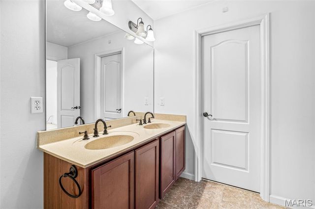 11 Dawson Court, Festus, MO 63028