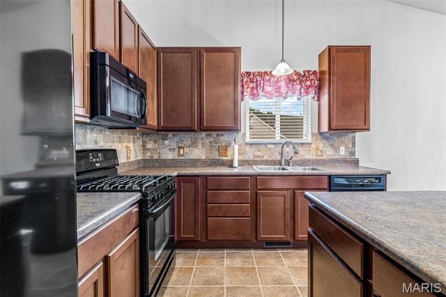 11 Dawson Court, Festus, MO 63028