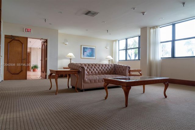 5757 Collins Avenue 1604, Miami Beach, FL 33140