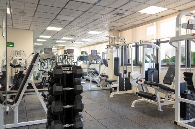 5757 Collins Avenue 1604, Miami Beach, FL 33140