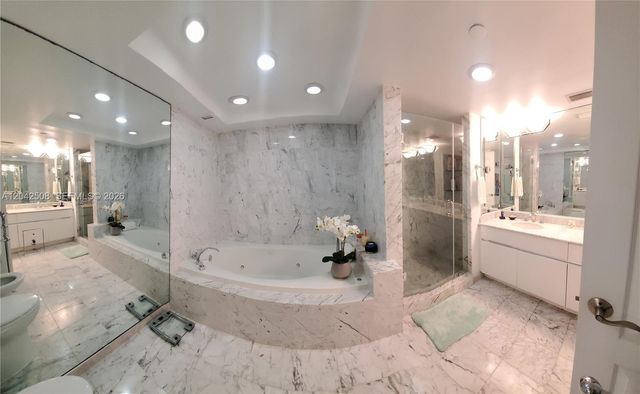 5757 Collins Avenue 1604, Miami Beach, FL 33140