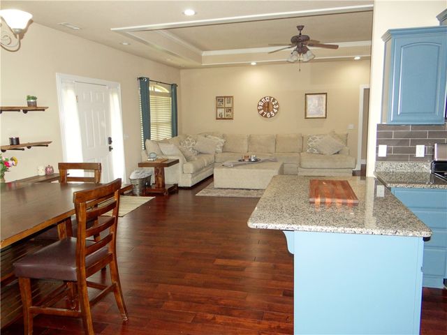 18011 Broadview Drive, Springdale, AR 72764