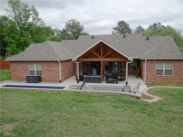 18011 Broadview Drive, Springdale, AR 72764
