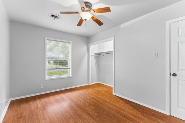 202 E Tate ST, Burnet, TX 78611
