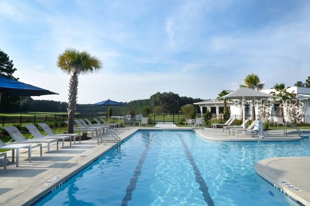 379 Azalea Dr, Hardeeville, SC 29927