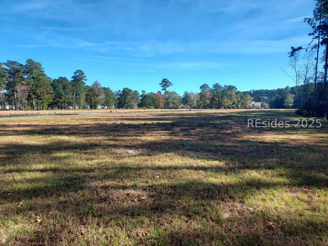 379 Azalea Dr, Hardeeville, SC 29927