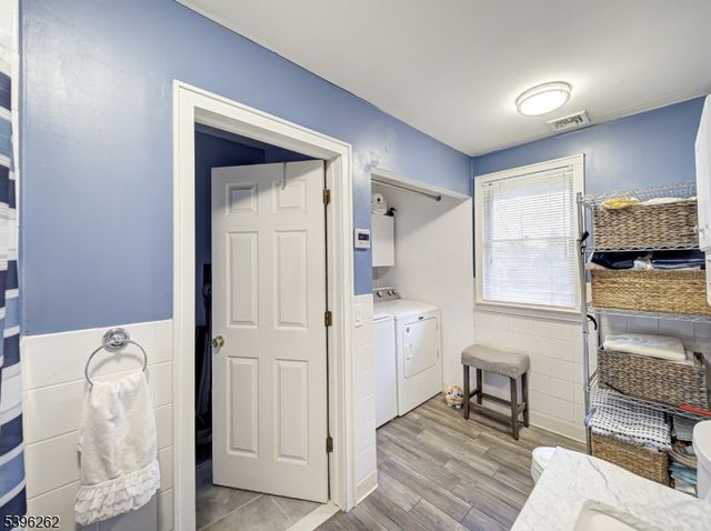 26 Bellows Ln, Montville Twp., NJ 07082