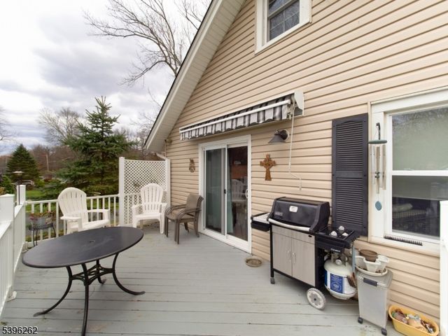 26 Bellows Ln, Montville Twp., NJ 07082