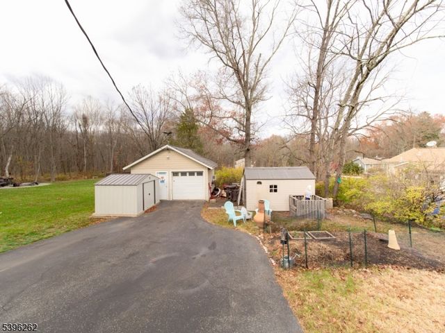 26 Bellows Ln, Montville Twp., NJ 07082