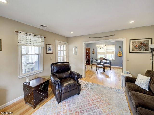 26 Bellows Ln, Montville Twp., NJ 07082