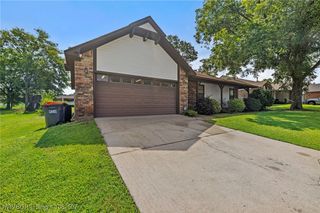 2010 Broken Hill Street, Van Buren, AR 72956