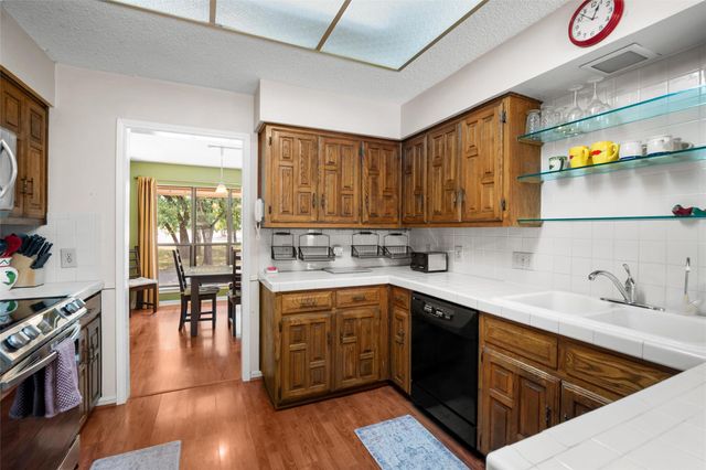312 Southcross RD, Georgetown, TX 78628
