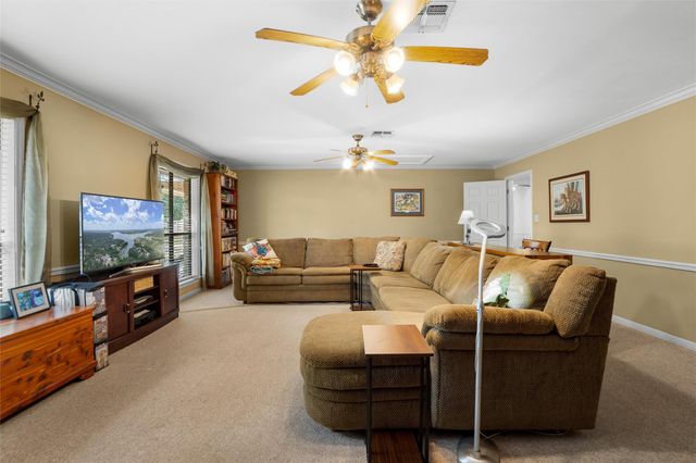 312 Southcross RD, Georgetown, TX 78628