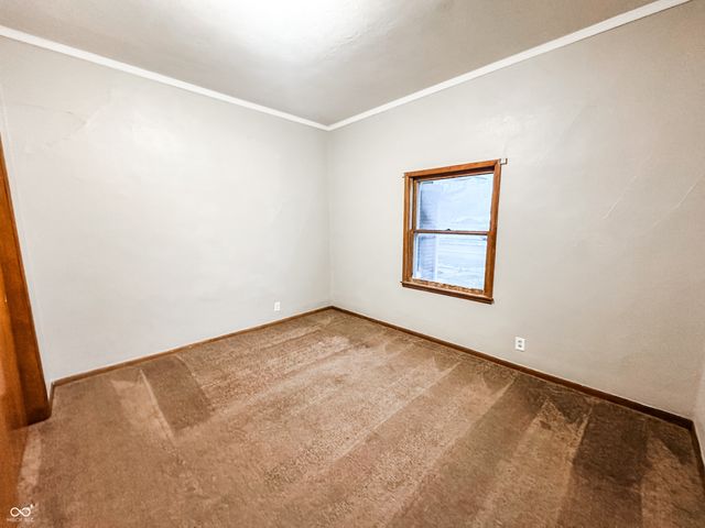 718 Main Street, Elwood, IN 46036