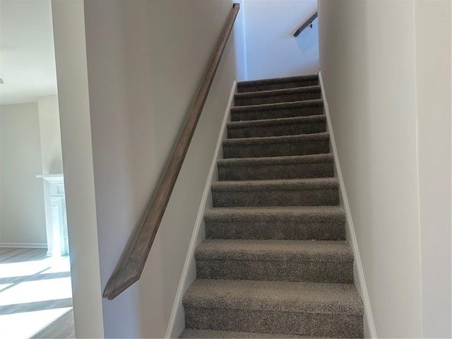 689 Rodeo Drive, Auburn, GA 30011