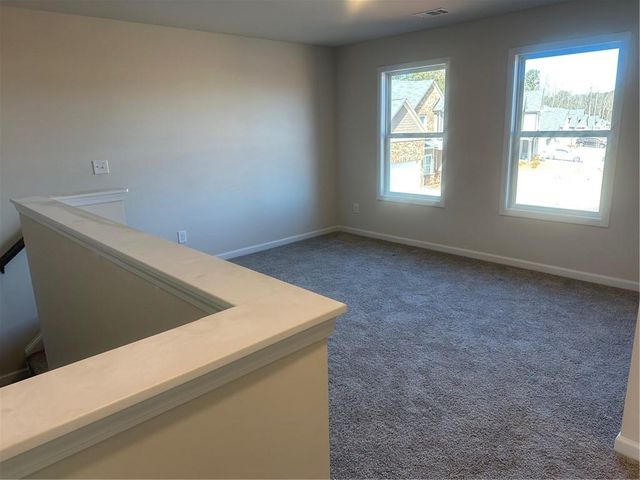 689 Rodeo Drive, Auburn, GA 30011