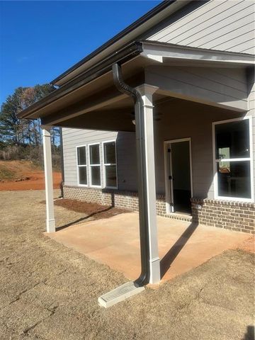 689 Rodeo Drive, Auburn, GA 30011