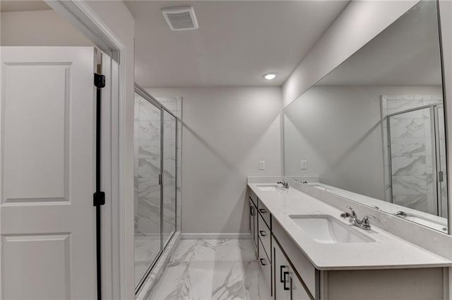 689 Rodeo Drive, Auburn, GA 30011