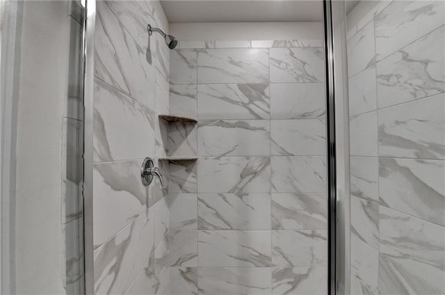 689 Rodeo Drive, Auburn, GA 30011