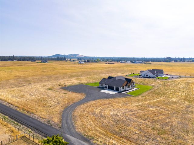 10911 S SHERMAN Rd, Spokane, WA 99224