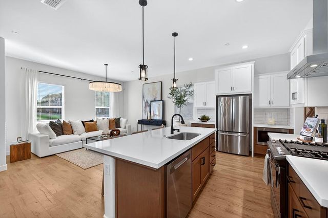 2367 Omaha Beach Ave, Sacramento, CA 95818