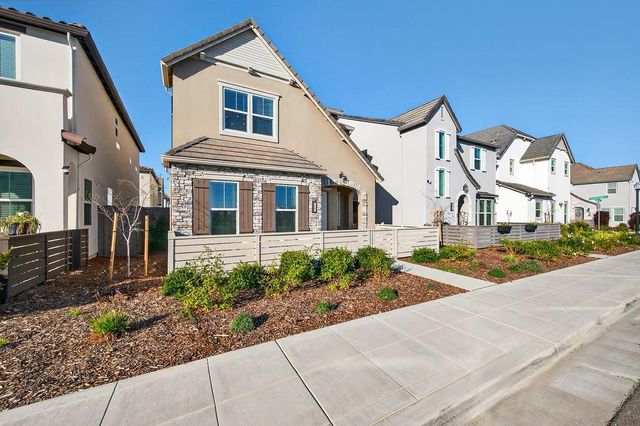 2367 Omaha Beach Ave, Sacramento, CA 95818