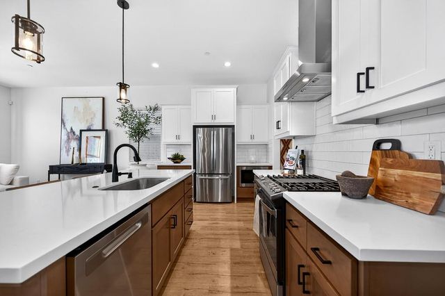 2367 Omaha Beach Ave, Sacramento, CA 95818