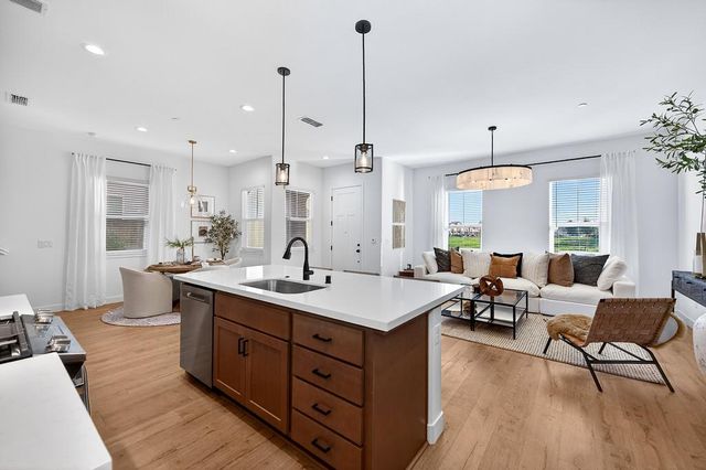 2367 Omaha Beach Ave, Sacramento, CA 95818