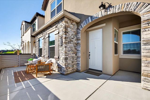 2367 Omaha Beach Ave, Sacramento, CA 95818