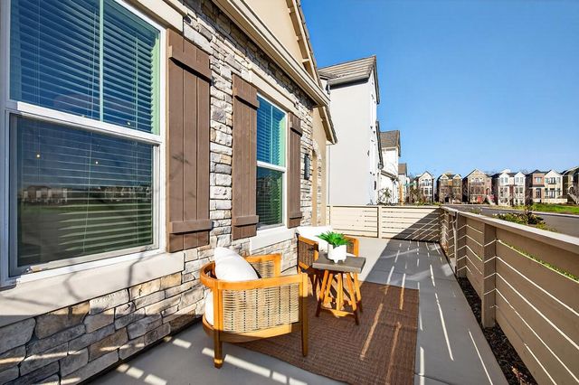 2367 Omaha Beach Ave, Sacramento, CA 95818