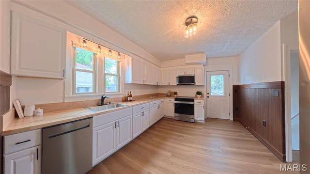 3303 Roland Avenue, Belleville, IL 62226