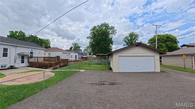 3303 Roland Avenue, Belleville, IL 62226