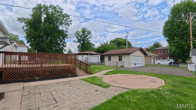3303 Roland Avenue, Belleville, IL 62226