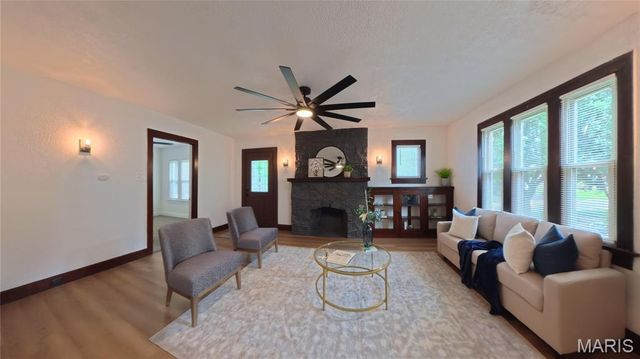3303 Roland Avenue, Belleville, IL 62226