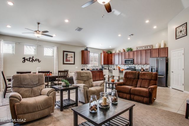 12098 N Walz Drive, Marana, AZ 85653